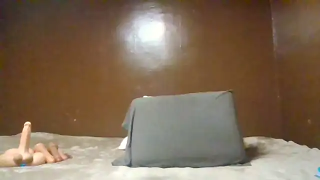 Heavenskyyee online show from 10-25-25, 01:46