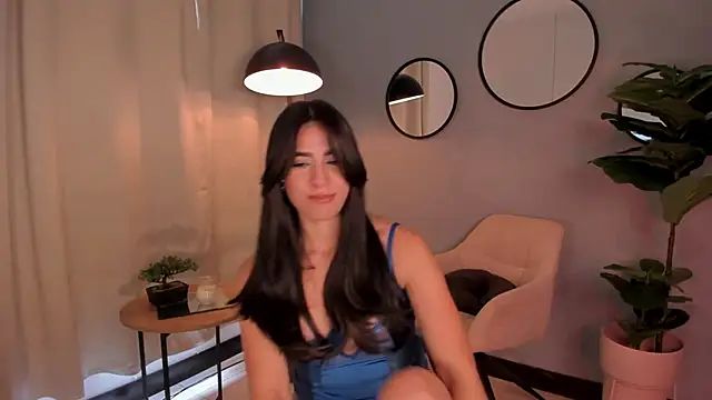 LiaPearce online show from 12-14-24, 03:36