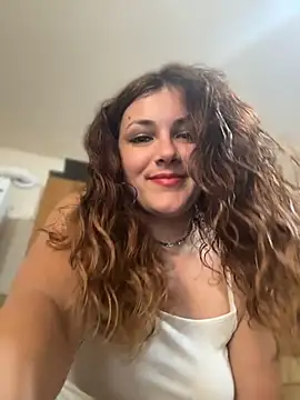 DaisyVibesss online show from 07-19-26, 01:04
