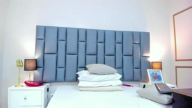 Snapshot of aandreaperez chatting on 01-22-25, 08:59 aandreaperez online show from 01-22-25, 08:59
