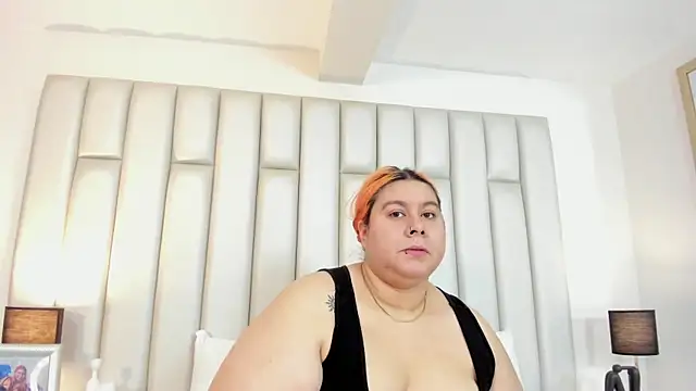 aandreaperez online show from 10-21-25, 11:33