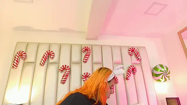 aandreaperez online show from 12-22-25, 11:51