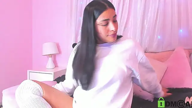 Snapshot of Kirara_22 chatting on 12-10-24, 04:45 Kirara 22 online show from 12-10-24, 04:45