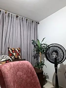 gisela27 online show from 04-23-26, 03:52