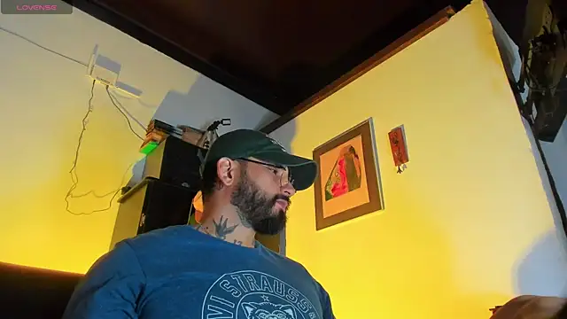 CamiloGray  online show from 11-03-25, 03:13