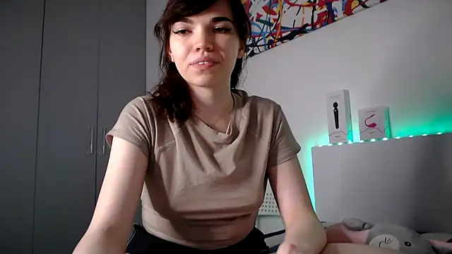 Snapshot of olivka-flower chatting on 12-18-24, 12:10 olivka-flower online show from 12-18-24, 12:10