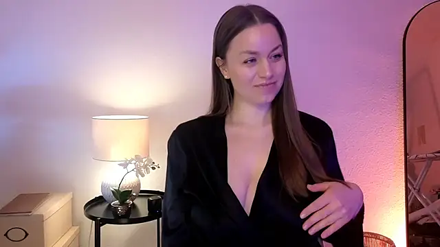 MilaFleur online show from 02-14-25, 09:24