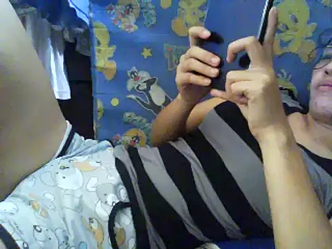 Snapshot of hairypussyyummy chatting on 02-20-25, 07:34 hairypussyyummy online show from 02-20-25, 07:34