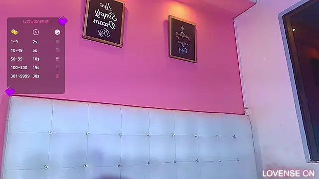 hornyhousekeeper  online show from 03-11-25, 01:01