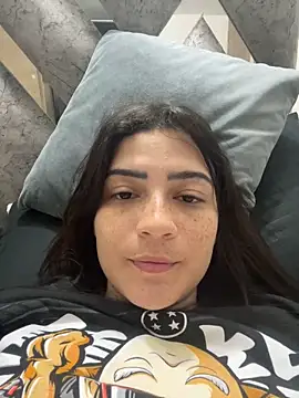 Snapshot of cutesarah_ chatting on 01-18-25, 01:30 cutesarah  online show from 01-18-25, 01:30