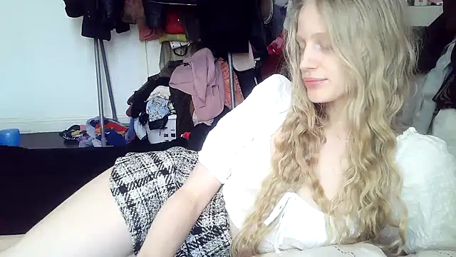 VeronicaJoyful online show from 03-10-25, 02:26