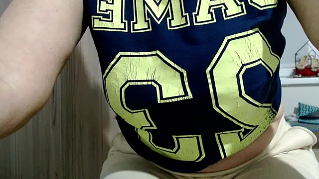 Snapshot of increible_della chatting on 11-19-25, 12:16 increible della online show from 11-19-25, 12:16