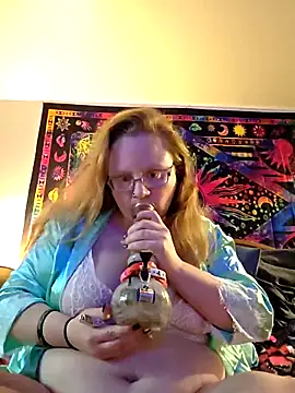 UpSetRedHead0018 online show from 10-13-25, 06:52