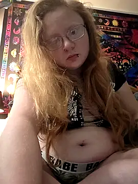 UpSetRedHead0018 online show from 11-19-25, 09:37