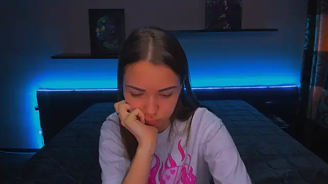 AlexaBarkley online show from 01-13-25, 06:49