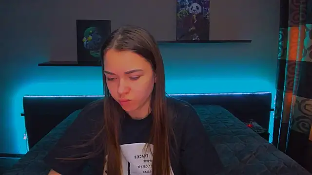 AlexaBarkley online show from 02-14-25, 03:11