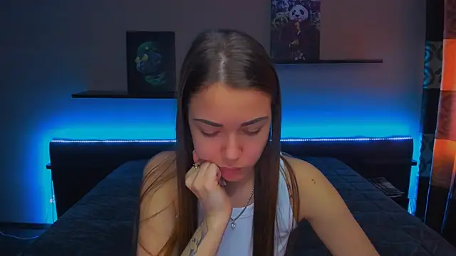 AlexaBarkley online show from 03-20-25, 05:02