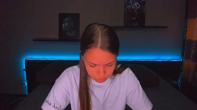 AlexaBarkley online show from 05-19-26, 12:38