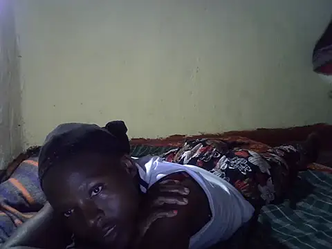 Snapshot of cute-shamza chatting on 10-08-25, 05:43 cute-shamza online show from 10-08-25, 05:43