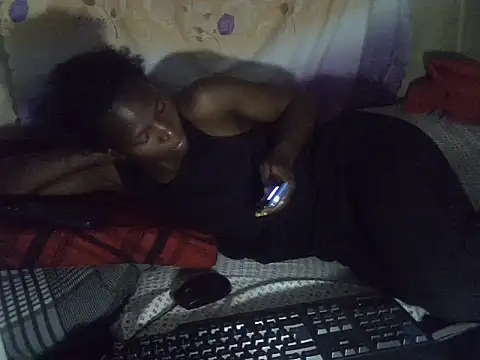 cute-shamza online show from 04-21-26, 05:50