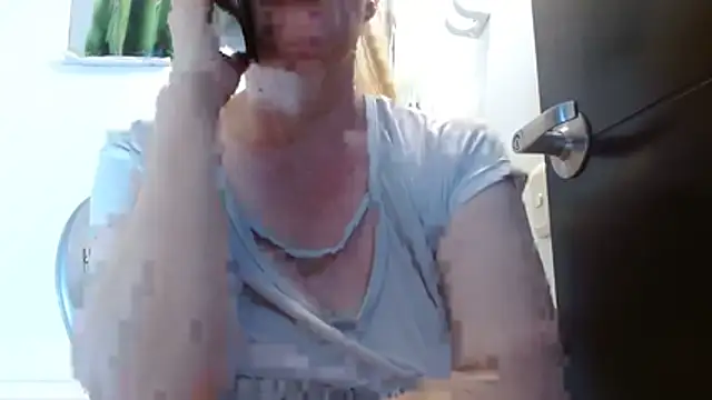 Snapshot of keiila_ chatting on 01-10-26, 04:42 keiila online show from 01-10-26, 04:42