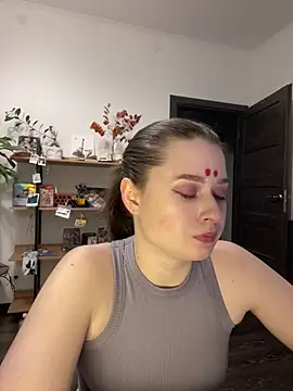 Snapshot of sweetest_pie chatting on 01-16-25, 08:57 sweetest pie online show from 01-16-25, 08:57