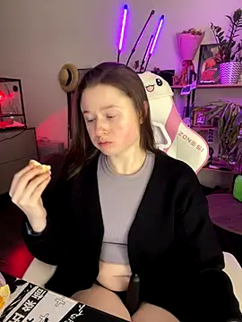 Snapshot of sweetest_pie chatting on 12-22-25, 09:01 sweetest pie online show from 12-22-25, 09:01