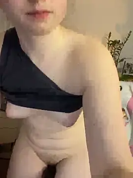 Snapshot of sweetest_pie chatting on 02-24-26, 09:13 sweetest pie online show from 02-24-26, 09:13