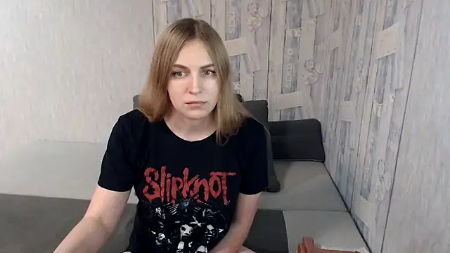Snapshot of Pilly_green_ chatting on 12-15-24, 08:30 Pilly green online show from 12-15-24, 08:30