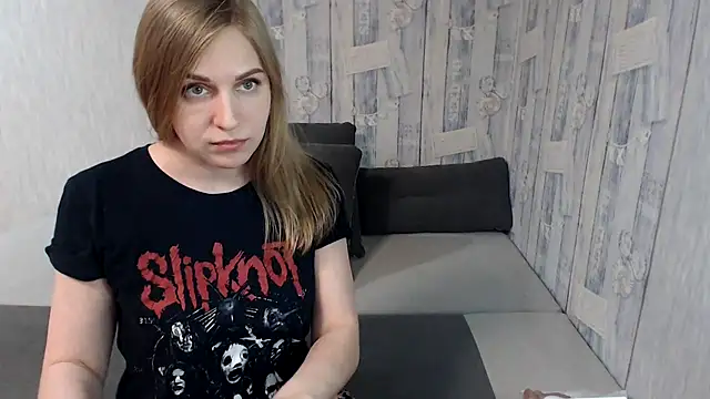 Snapshot of Pilly_green_ chatting on 03-13-25, 10:57 Pilly green online show from 03-13-25, 10:57