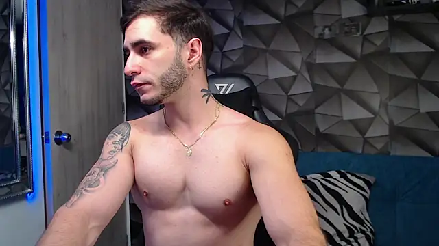 Snapshot of Latino_stud4u chatting on 10-03-25, 11:24 Latino stud4u online show from 10-03-25, 11:24