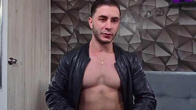 Latino stud4u online show from 04-24-26, 04:09