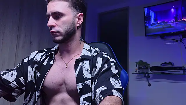 Latino stud4u online show from 06-27-26, 02:16