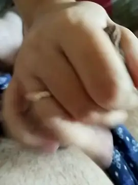 Snapshot of LovlyAnnie chatting on 10-19-25, 07:09 LovlyAnnie online show from 10-19-25, 07:09