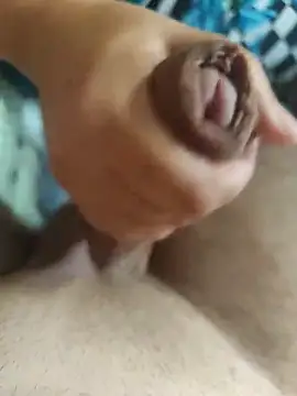 Snapshot of LovlyAnnie chatting on 10-24-25, 07:27 LovlyAnnie online show from 10-24-25, 07:27