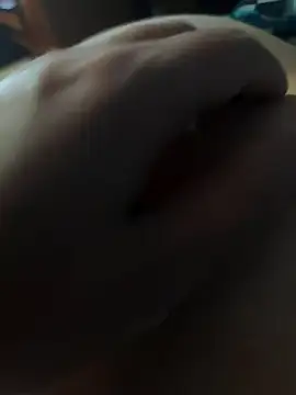 Snapshot of LovlyAnnie chatting on 10-25-25, 07:49 LovlyAnnie online show from 10-25-25, 07:49