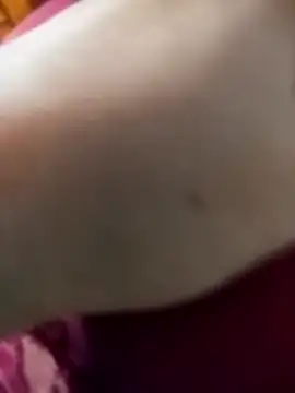 Snapshot of LovlyAnnie chatting on 11-19-25, 05:29 LovlyAnnie online show from 11-19-25, 05:29