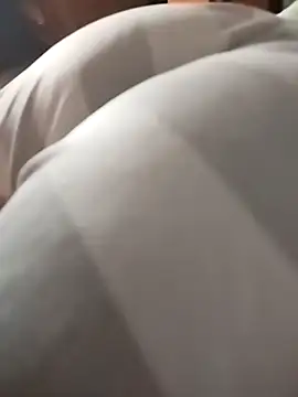 Snapshot of LovlyAnnie chatting on 11-22-25, 06:56 LovlyAnnie online show from 11-22-25, 06:56