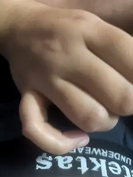 Snapshot of LovlyAnnie chatting on 02-14-26, 08:00 LovlyAnnie online show from 02-14-26, 08:00