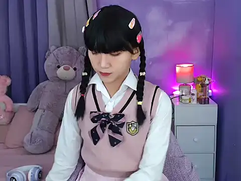 Snapshot of urlovelyfreya chatting on 10-10-25, 05:01 urlovelyfreya online show from 10-10-25, 05:01