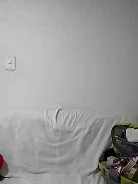 Snapshot of aisha_latina chatting on 12-20-24, 06:13 aisha latina online show from 12-20-24, 06:13