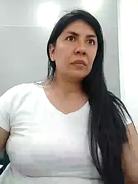 Snapshot of aisha_latina chatting on 01-21-25, 09:25 aisha latina online show from 01-21-25, 09:25