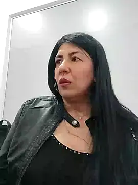 Snapshot of aisha_latina chatting on 01-23-25, 05:52 aisha latina online show from 01-23-25, 05:52