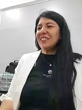 Snapshot of aisha_latina chatting on 01-31-25, 03:00 aisha latina online show from 01-31-25, 03:00