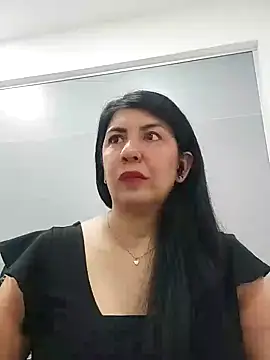 Snapshot of aisha_latina chatting on 02-04-25, 02:32 aisha latina online show from 02-04-25, 02:32