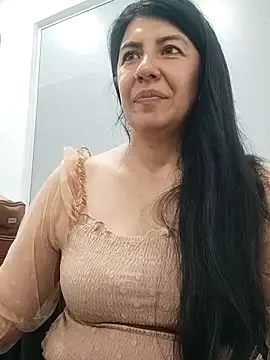 Snapshot of aisha_latina chatting on 03-04-25, 03:59 aisha latina online show from 03-04-25, 03:59