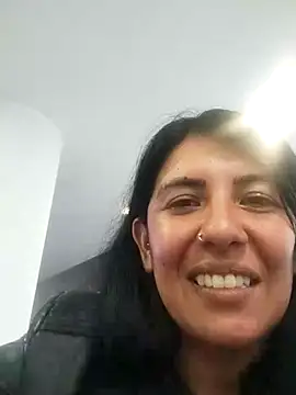 Snapshot of aisha_latina chatting on 03-10-25, 09:18 aisha latina online show from 03-10-25, 09:18