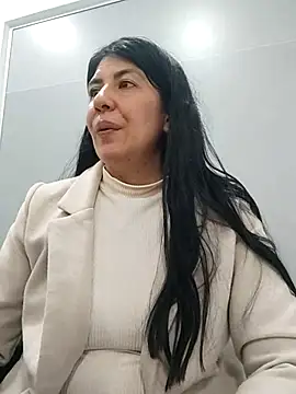 Snapshot of aisha_latina chatting on 03-14-25, 05:13 aisha latina online show from 03-14-25, 05:13