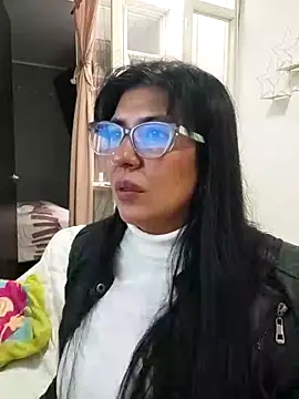 Snapshot of aisha_latina chatting on 02-16-26, 03:41 aisha latina online show from 02-16-26, 03:41