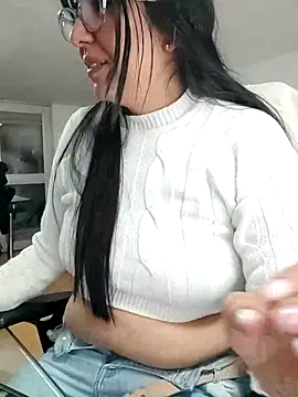 Snapshot of aisha_latina chatting on 03-11-26, 02:34 aisha latina online show from 03-11-26, 02:34